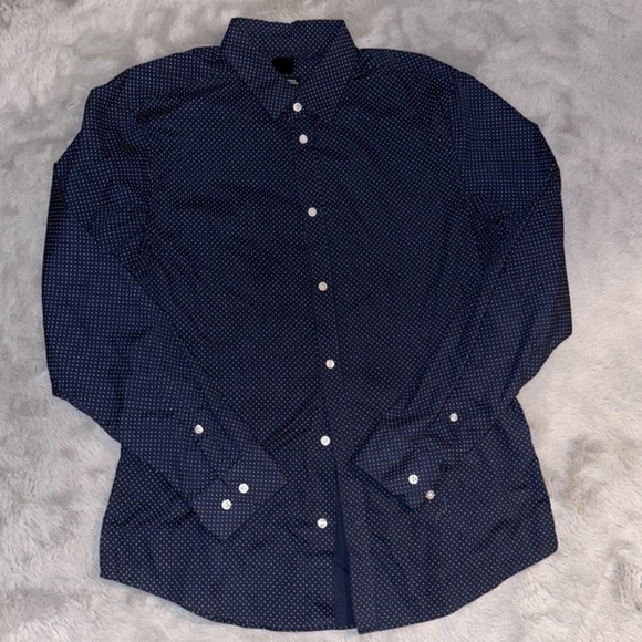 H&M men’s large button down Slim Fit Easy-iron Shirt​ - Picture 3 of 4